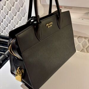 PRADA BAG - BLACK AND GOLD Leather